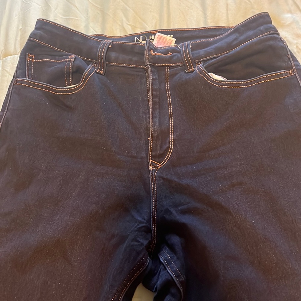 HIGH RISE SKINNY JEANS
